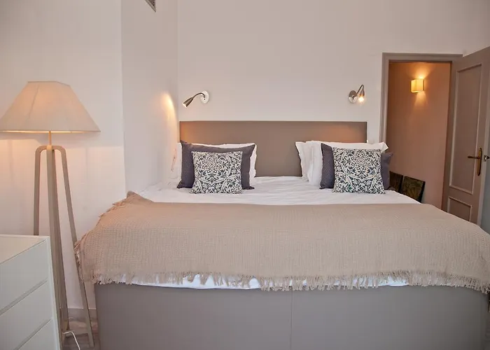 Clarisa אסטפונה