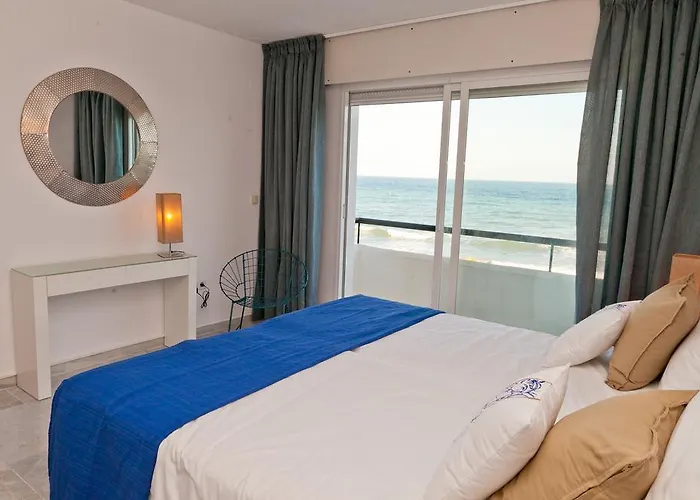 Clarisa אסטפונה